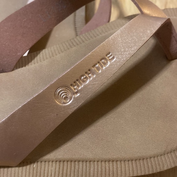 High Tide rose gold Flip Flops - Picture 2 of 3